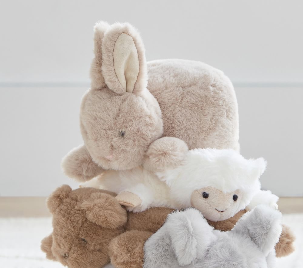 Plush barn with animals outlet